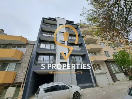 Drei-Zimmer;Wohnung;Troshево