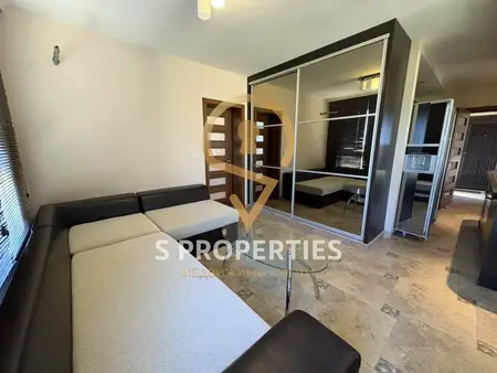 Große Zwei-Zimmer-Wohnung in Rogachevo