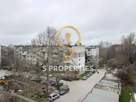 Тристаен апартамент 21