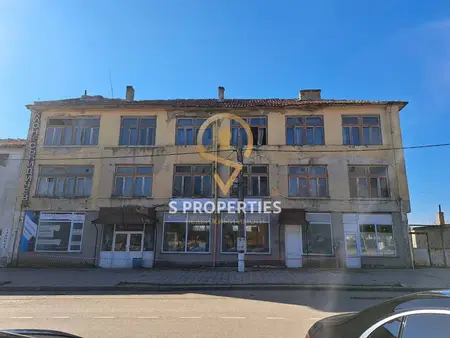 Commercial Building in Vŭlchi Dol