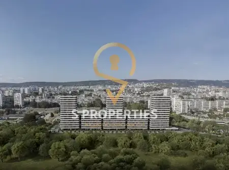 Трехкомнатная панорамная квартира в районе Трошево