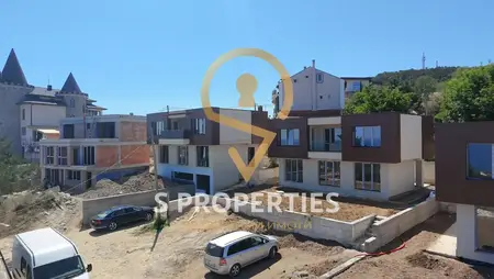 Neues Haus in Akchelar