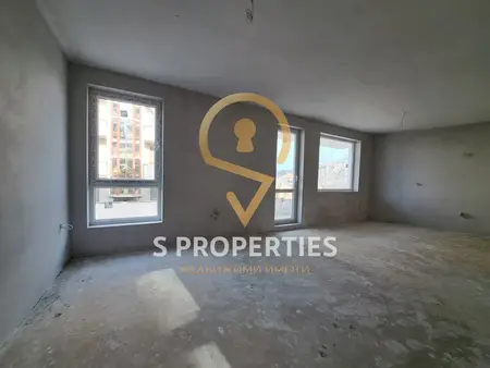 Three-room apartment in a new building in Asparuhovo