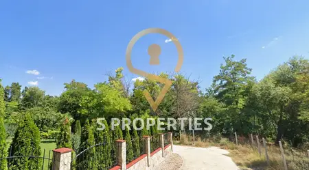 Plot with Detailed Urban Plan in the Botanical Garden Area